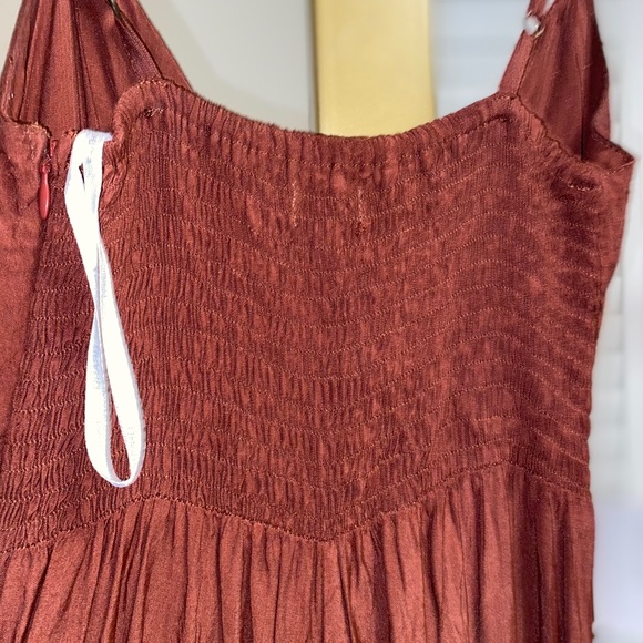 Wide leg burgundy jumpsuit - Picture 5 of 5